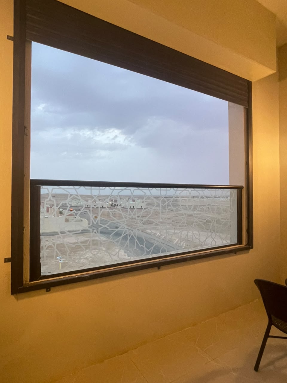 البلكونة — إطلالة خارجية في مارينا هيلز